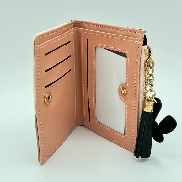 Women’s Bifold Wallet 3 Solid Colors and Coin Pocket - Picture 5 of 6
